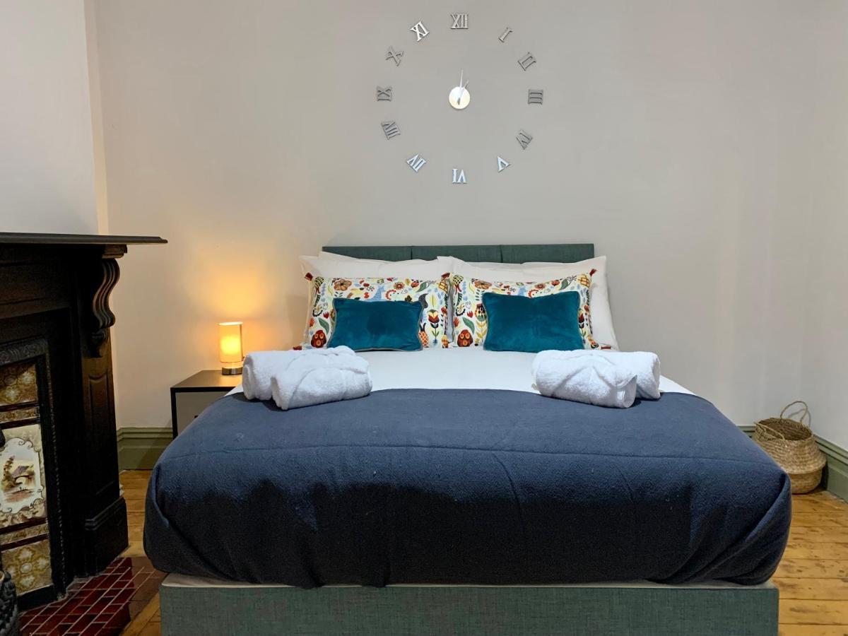 Stamer House By Yourstays, Stylish Quirky House, With 4 Double Bedrooms, Book Now! Stoke-on-Trent Exterior photo