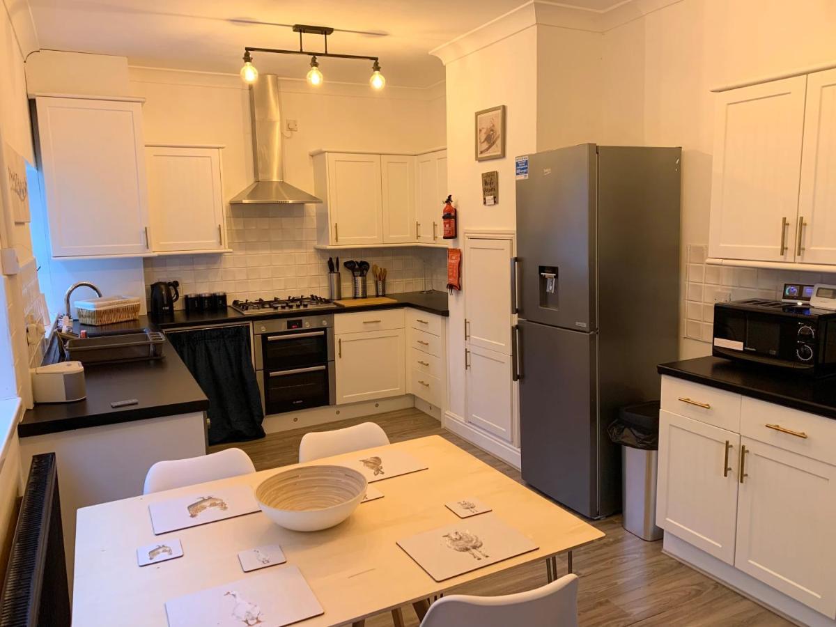 Stamer House By Yourstays, Stylish Quirky House, With 4 Double Bedrooms, Book Now! Stoke-on-Trent Exterior photo